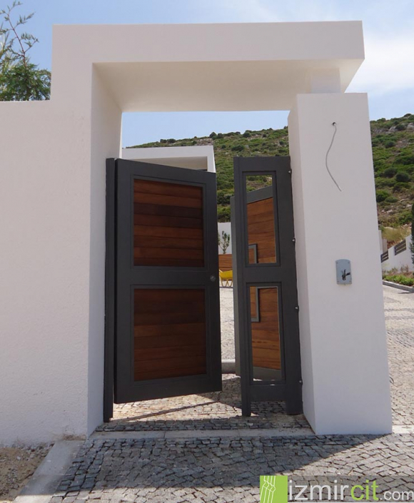 Villa Yaya Giriş Kapısı