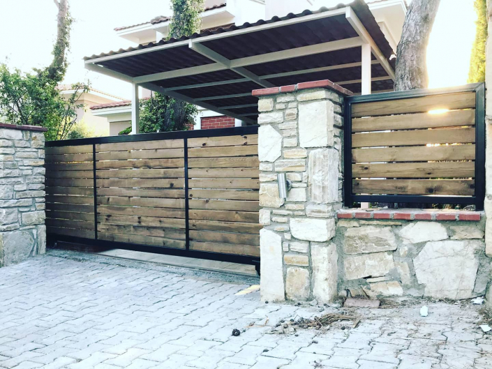Yana Kayar Ahşap Garaj Kapısı